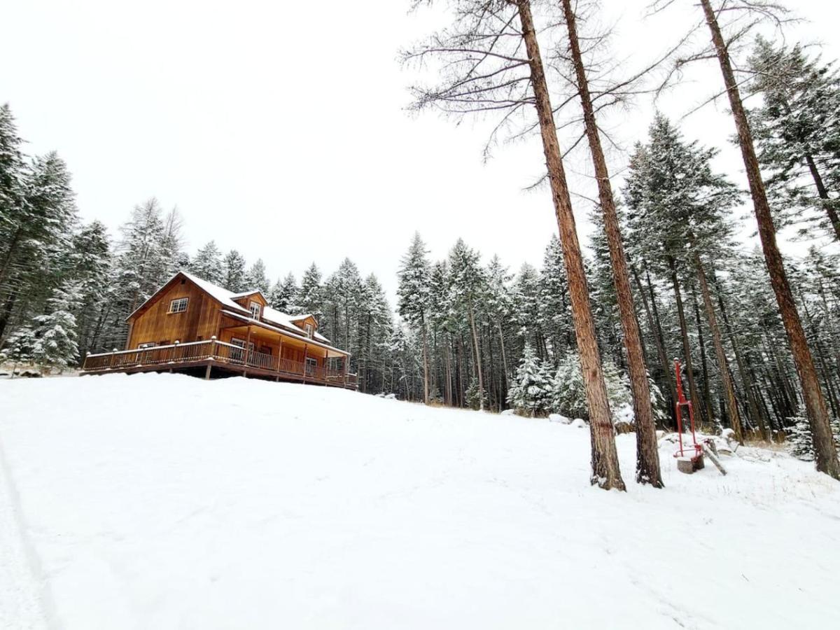 Blacktail Cabin Hideaway With Hot Tub Lakeside 외부 사진