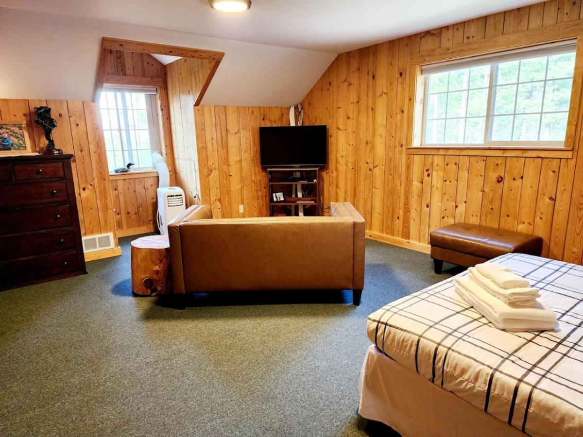 Blacktail Cabin Hideaway With Hot Tub Lakeside 외부 사진